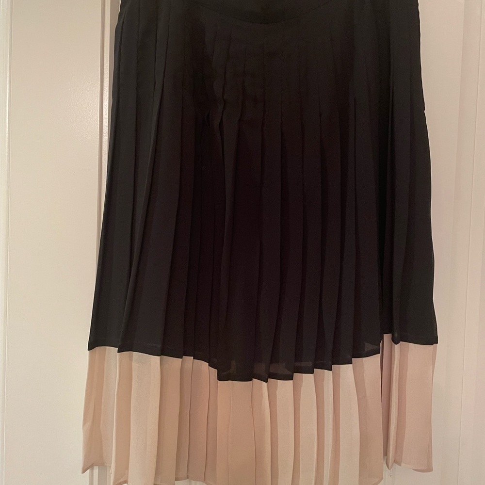 Ann Taylor pleated midi skirt